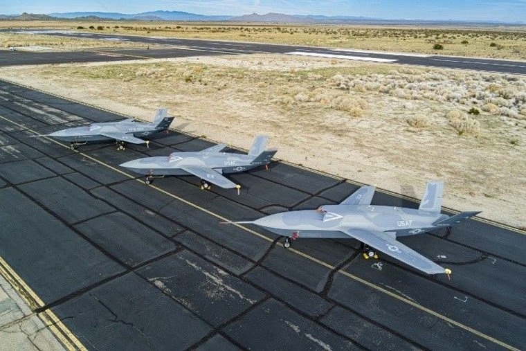 Vuelo semiautónomo del caza YFQ-42A Vuelo semiautónomo del caza YFQ-42A