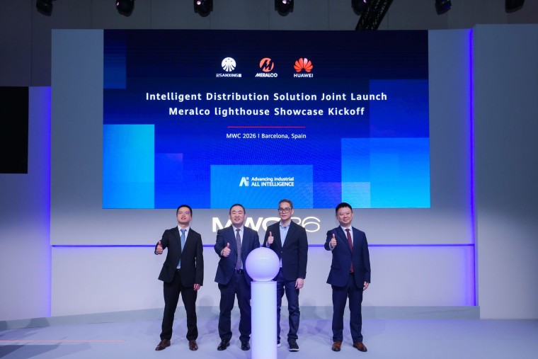 Simon Zhou, David Sun, Roque D. Bacani y Perry Yang 